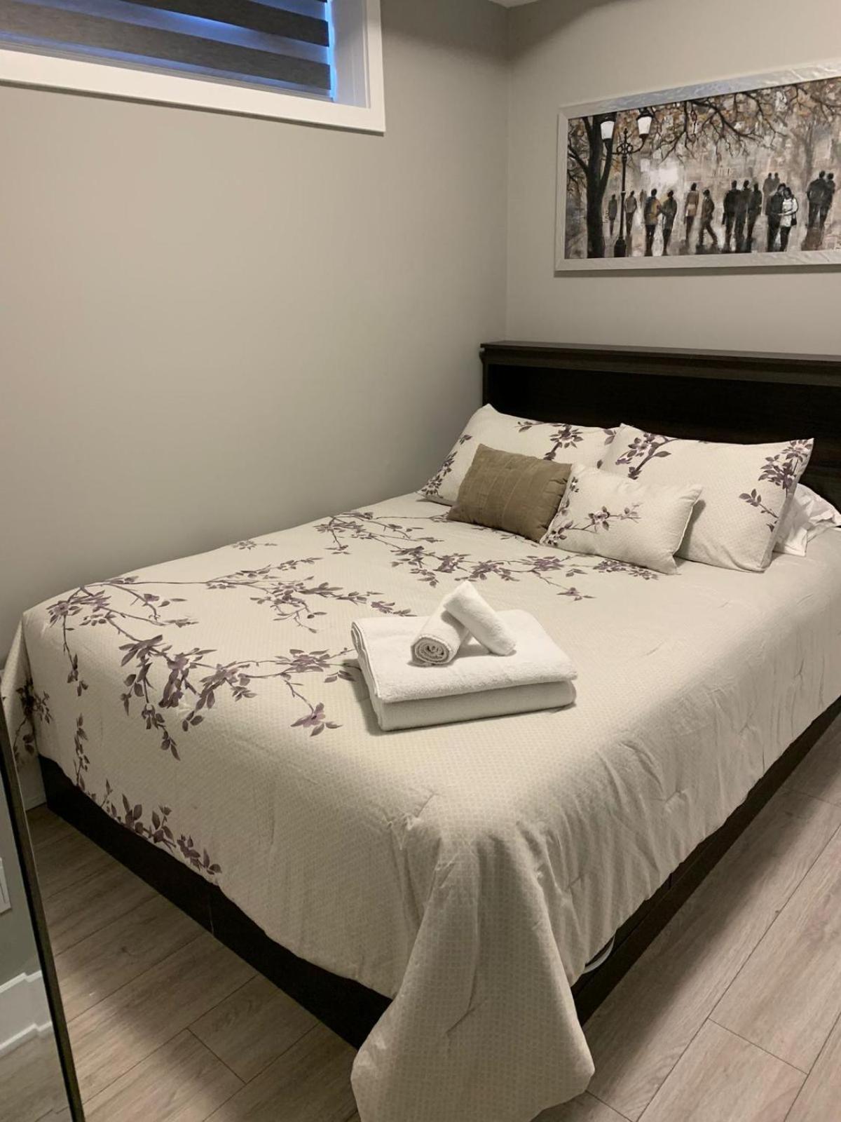 Niagara Getaway Across Fallsview Bagian luar foto
