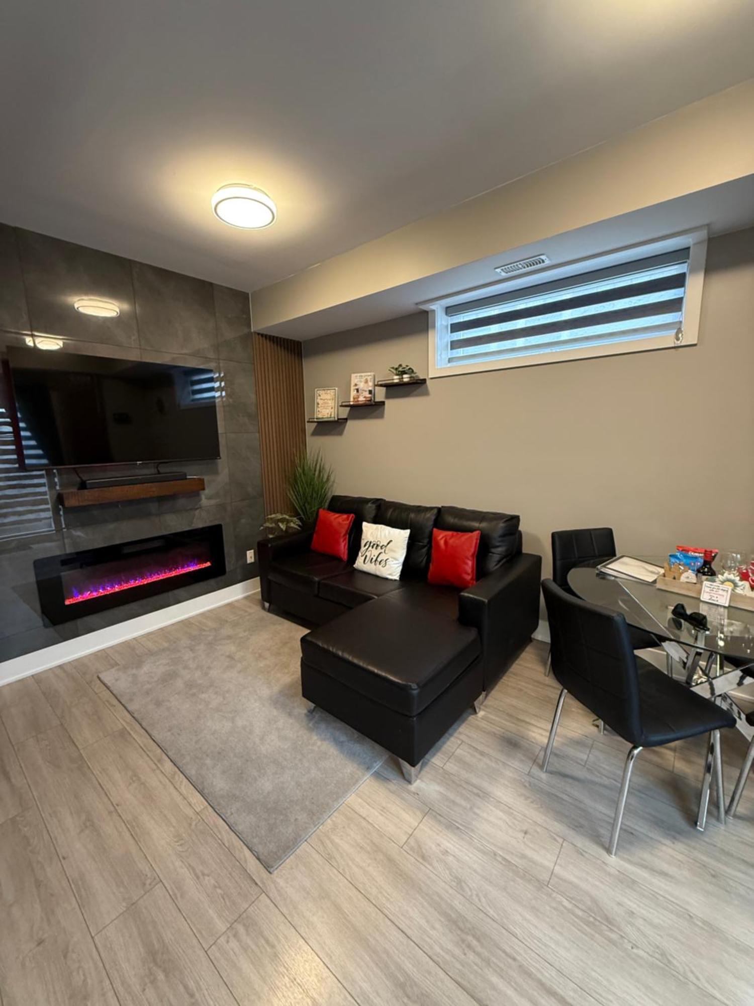 Niagara Getaway Across Fallsview Bagian luar foto